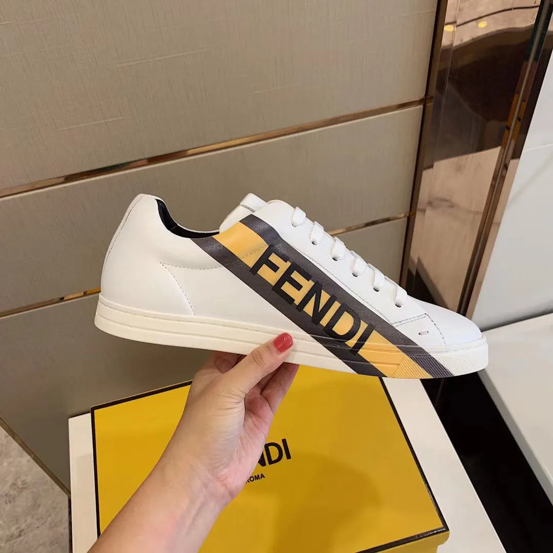 Factory Price: 438💰 Sun] FENDI Classic comfort for men, this sophisticated sneaker is handcrafted from soft calfskin. Mesh inner surface, ultra-light rubber material and rough outsole. This unique thin style is suitable for the casual and exquisite sensibility of this season. It is comfortable and natural on the feet. It is an everyday style for casual travel in autumn and winter! Code number: 38/44, customized 45
